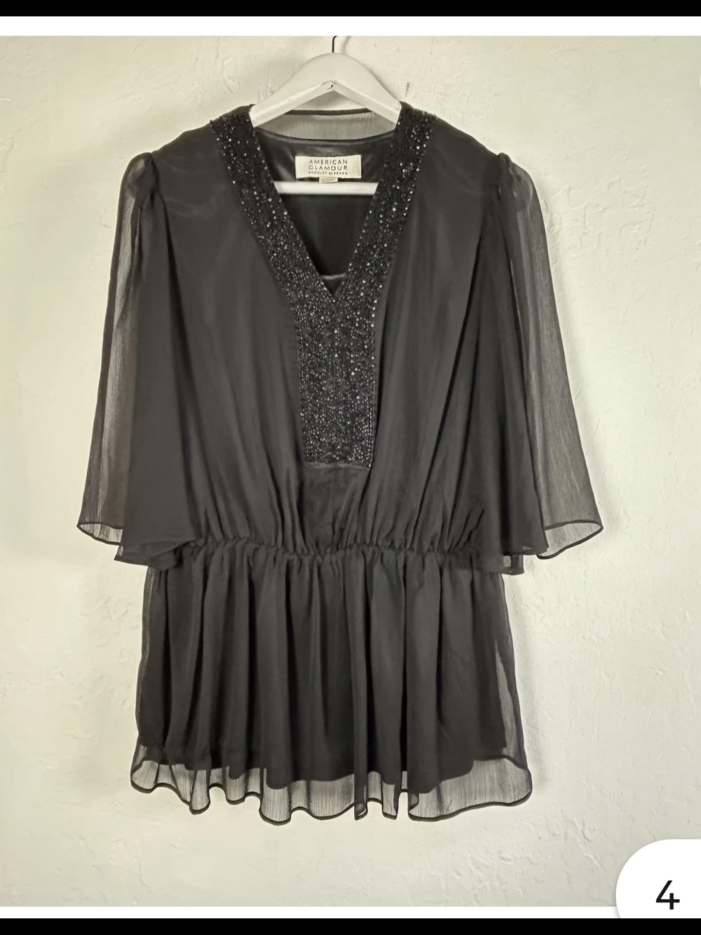 Badgley Mischka V Neck Beaded Blouse. Size 1XL